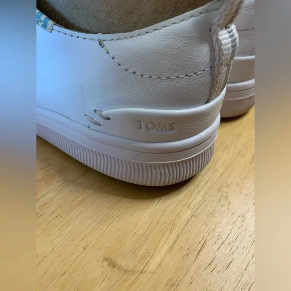 Toms Women’s Sneakers Size 7-1/2 - Picture 4 of 12